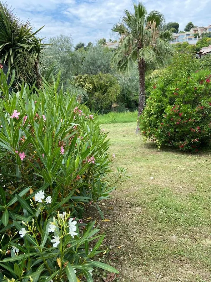 Le Mas Constance Apartment Antibes